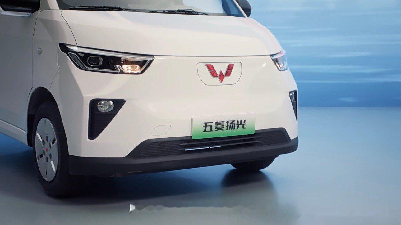 五菱商用车领域的开山之座 ,售价7.18-8.