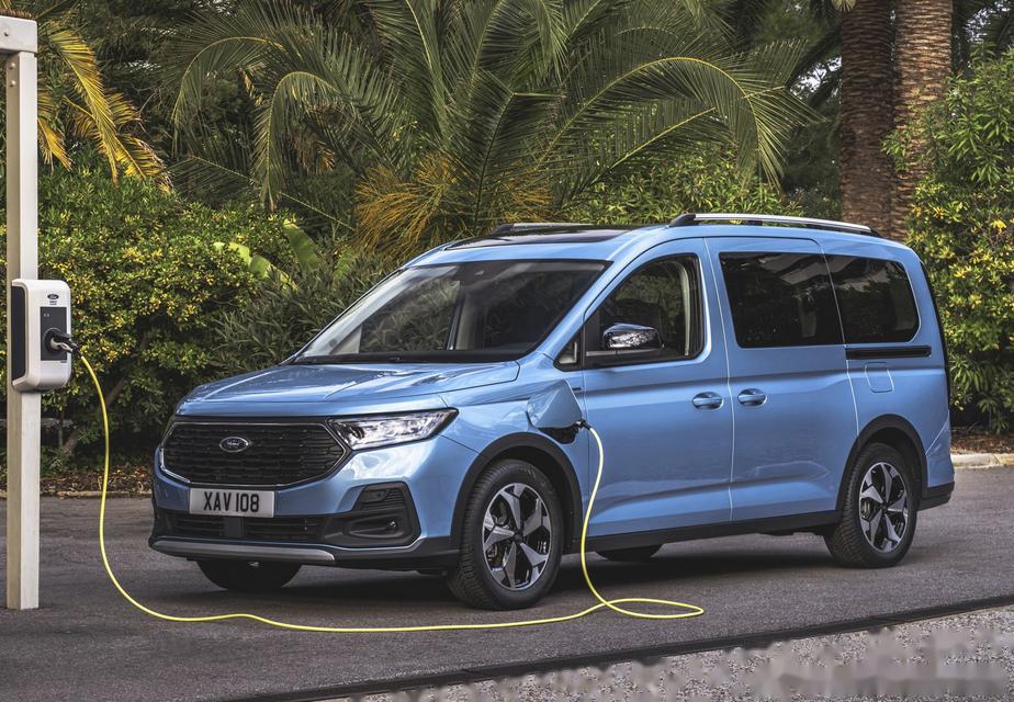 福特近日发布了一款全新的紧凑型mpv——tourneo connect phev_开迪