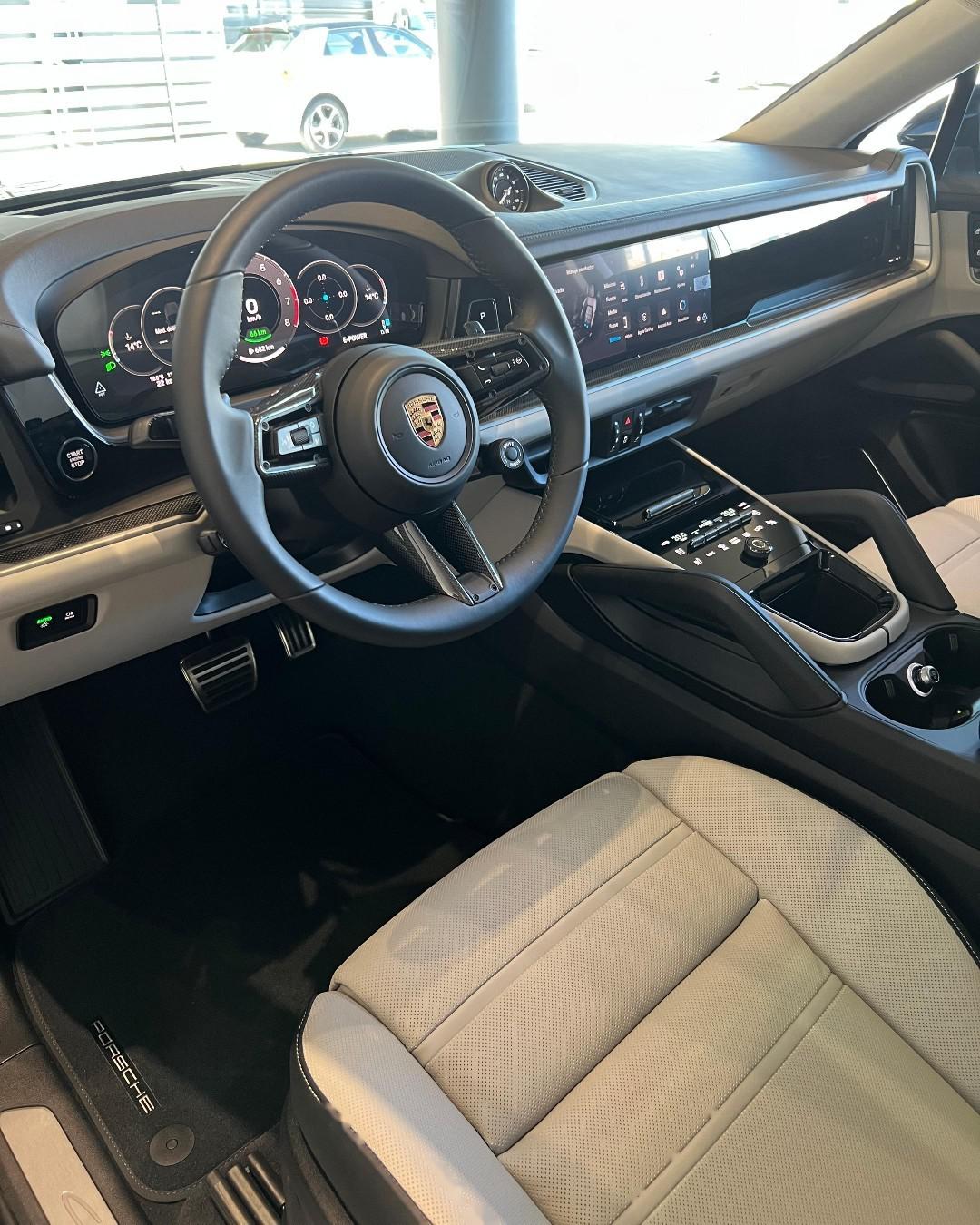 保时捷cayenneehybridcoupe