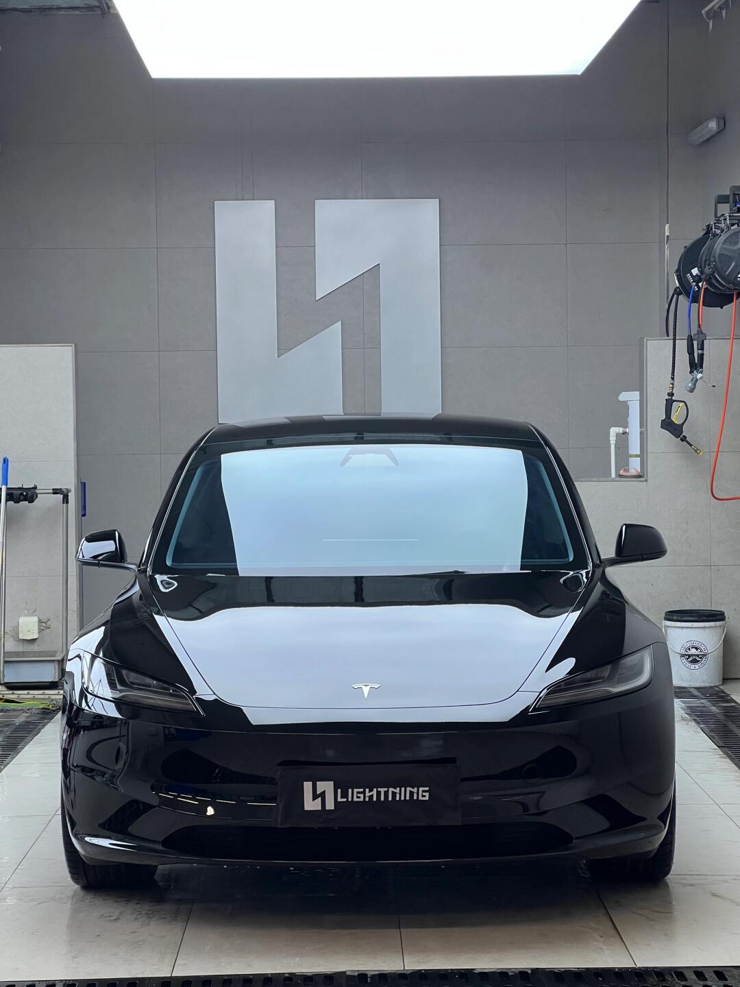 焕新model 3|嘿嘿 是不一样的黑武士95