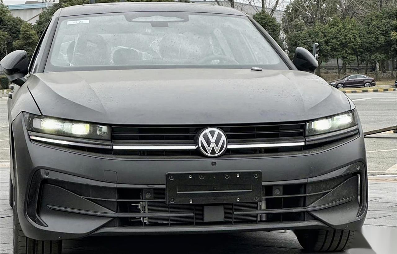 大众新一代迈腾b9实车图.