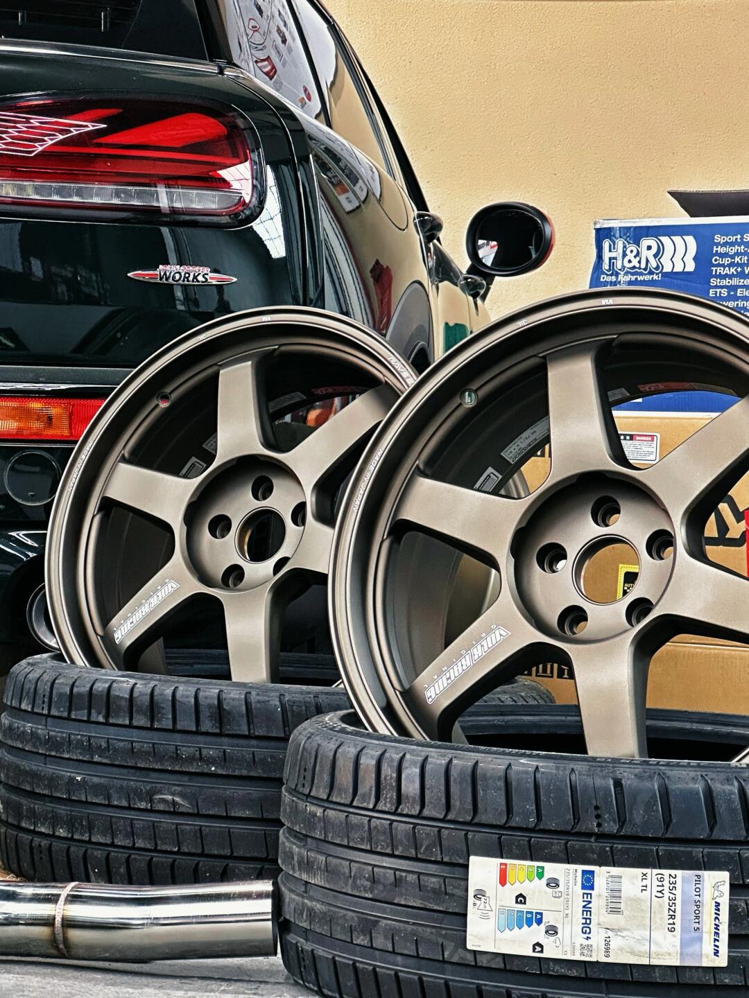 te37古铜色真的百搭75和mini依旧绝配75_mini jcw社区_易车社区