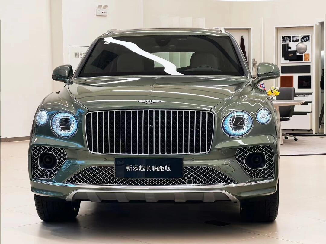 23款宾利添越加长雅度版