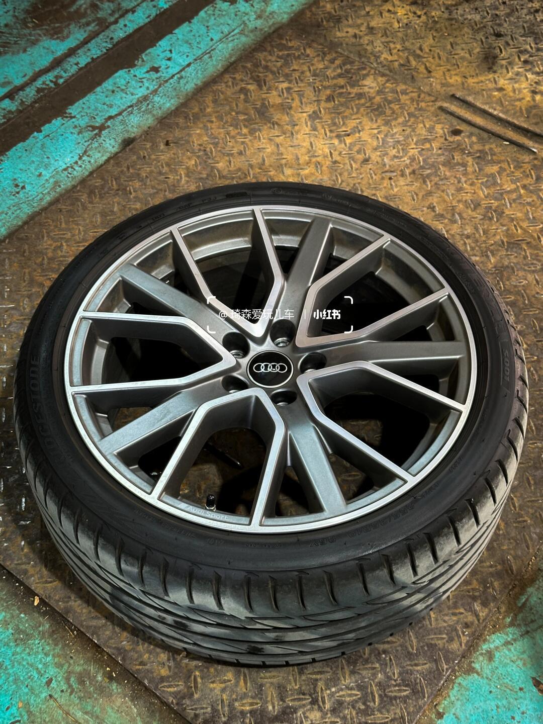 a4l安装q5l原厂布雷博四活塞卡钳