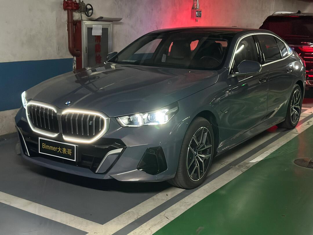 宝马x7眼中的宝马g68全新5系i5_宝马x7社区_易车社区