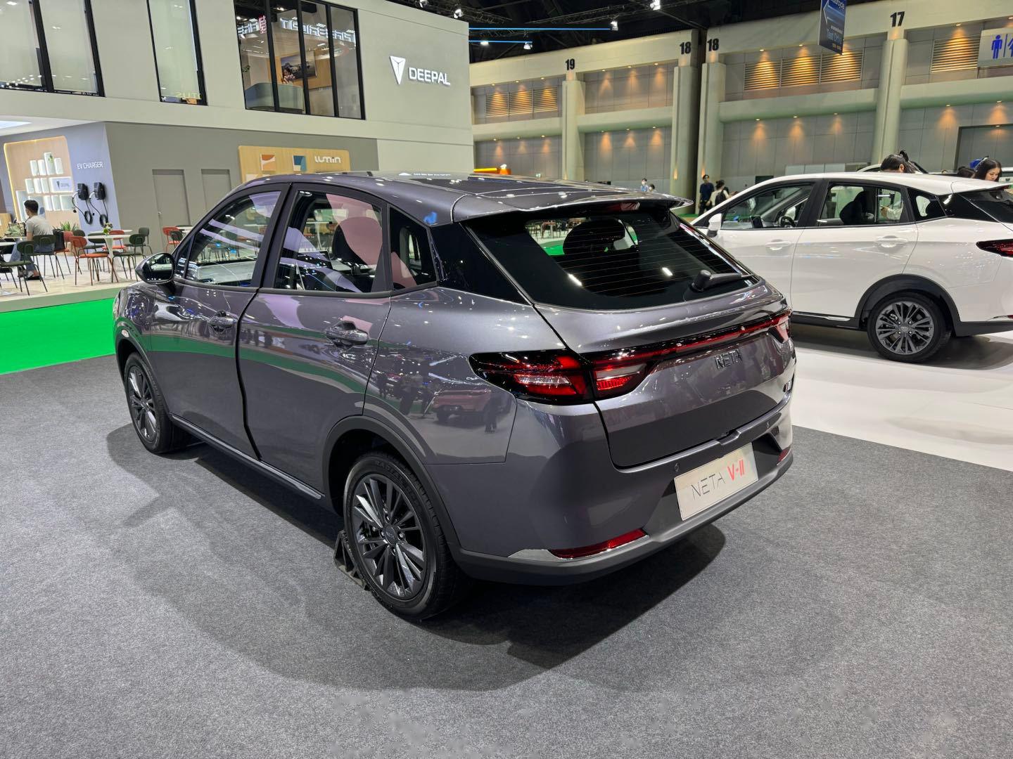 哪吒汽车在 ,发布了泰国工厂生产的哪吒v-Ⅱ.