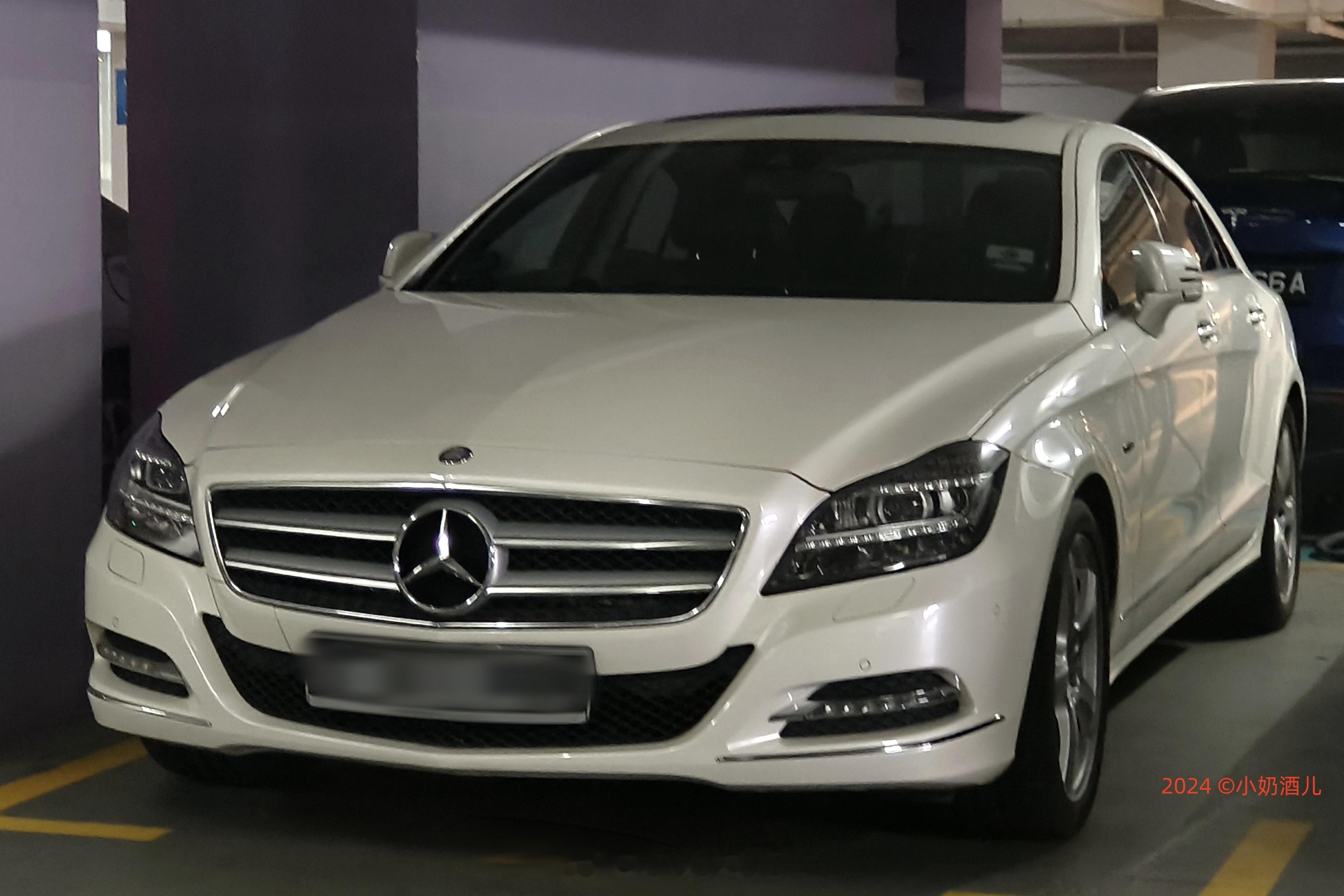 gt社区>街车拍新加坡保时捷visiongt奔驰cls350奔驰cls>2975_1983