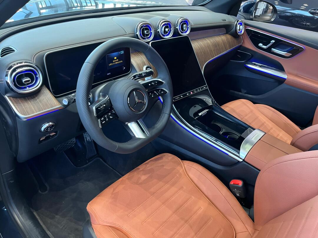 96一见钟情 奔驰glc300l适合仙女的suv_奔驰glc社区_易车社区