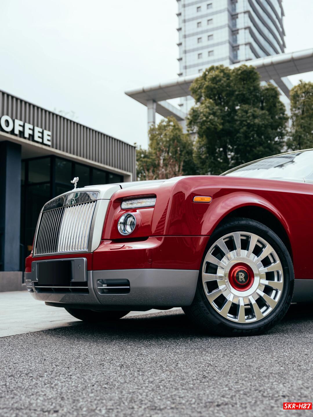 上海拍车丨当年落地过千万的幻影敞篷_有钱人的社区_易车社区