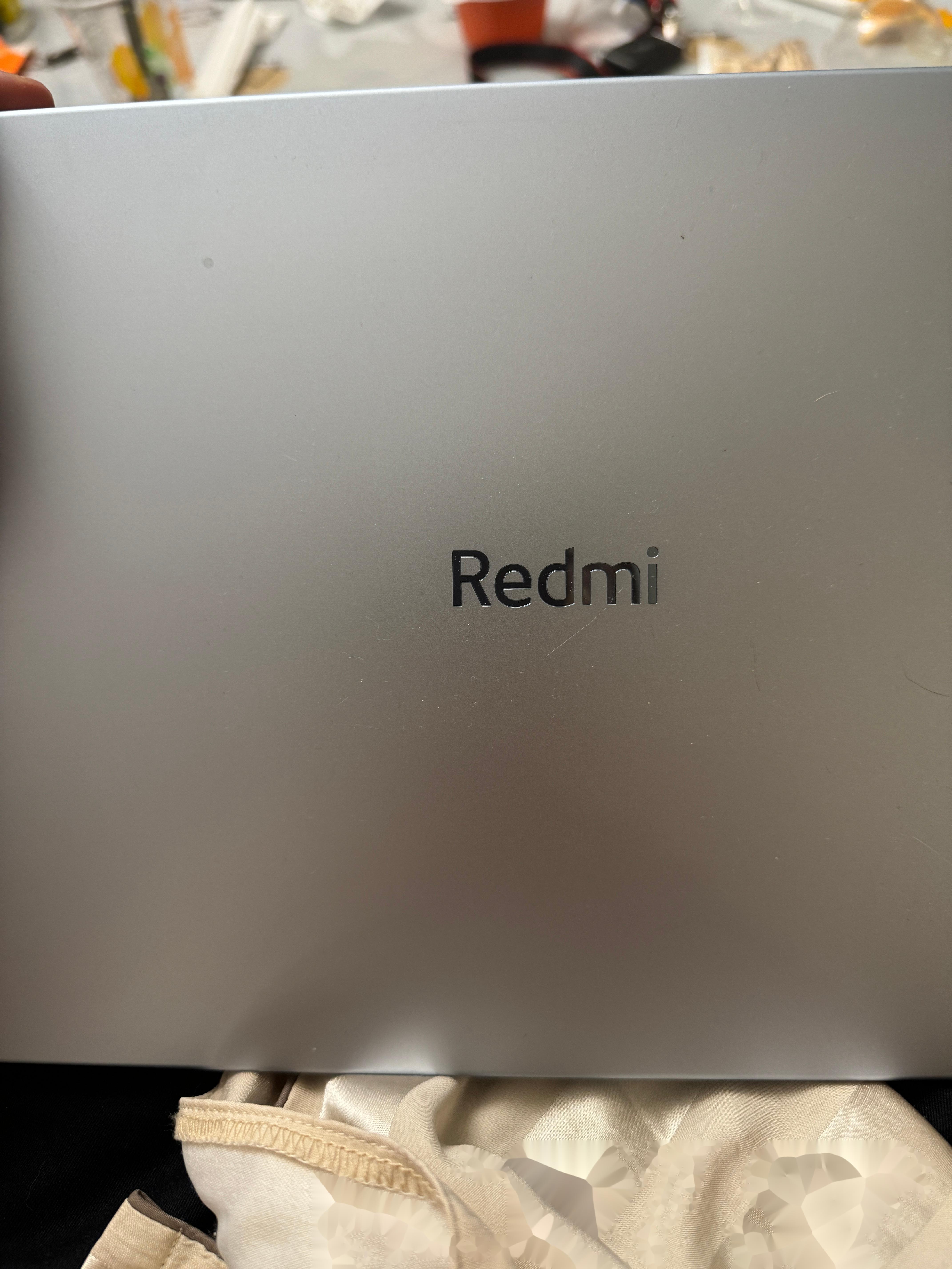 买了台新电脑学英语剪片子,哥们给推荐了这个 redmi book pro 14