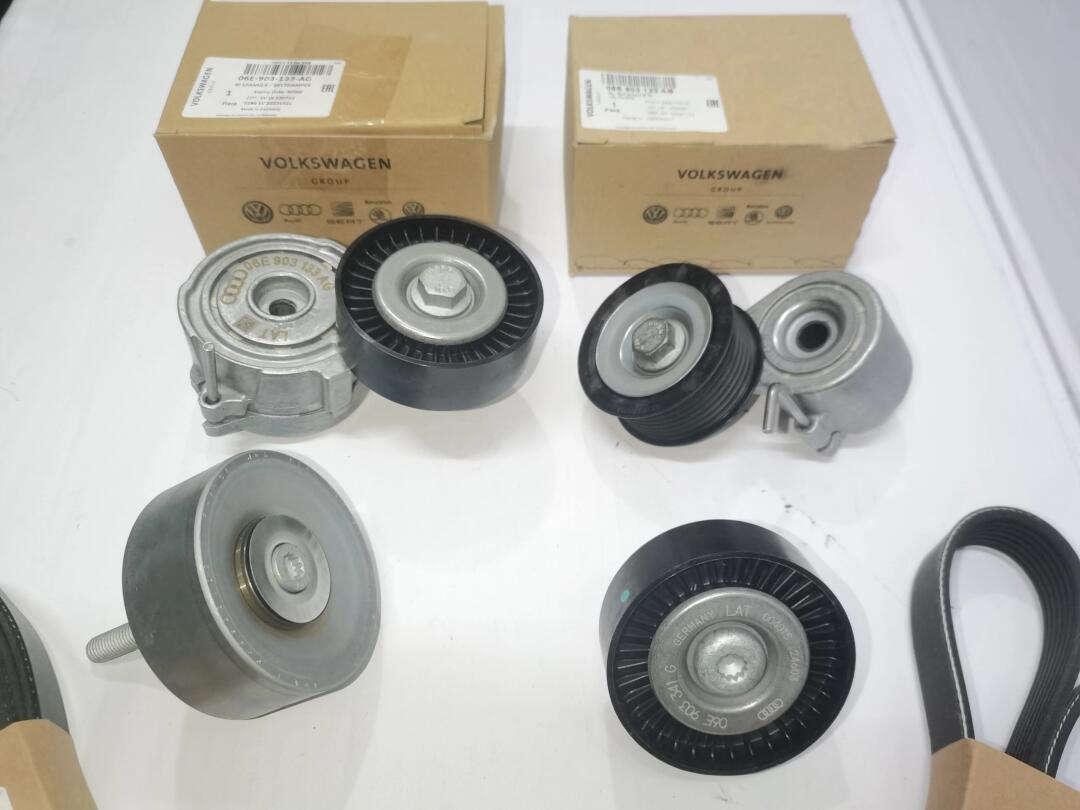 0t机械增压ea837发动机皮带和增压器_途锐社区_易车社区