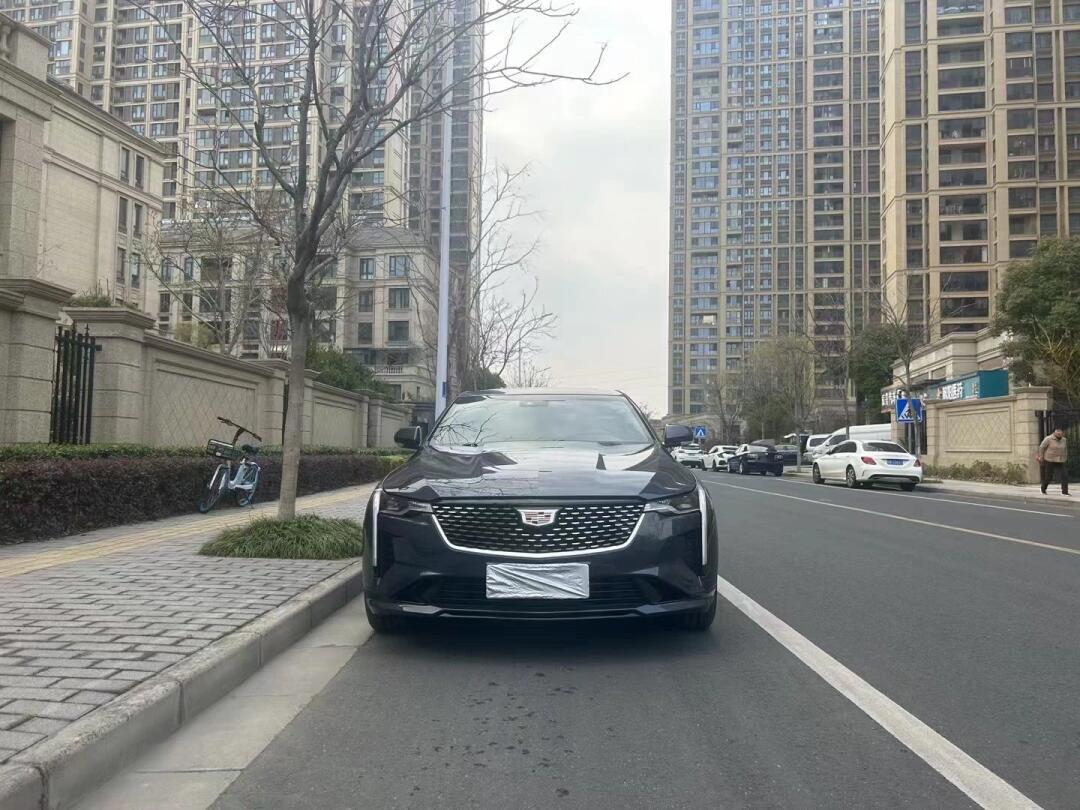 2021年凯迪拉克ct4 2.