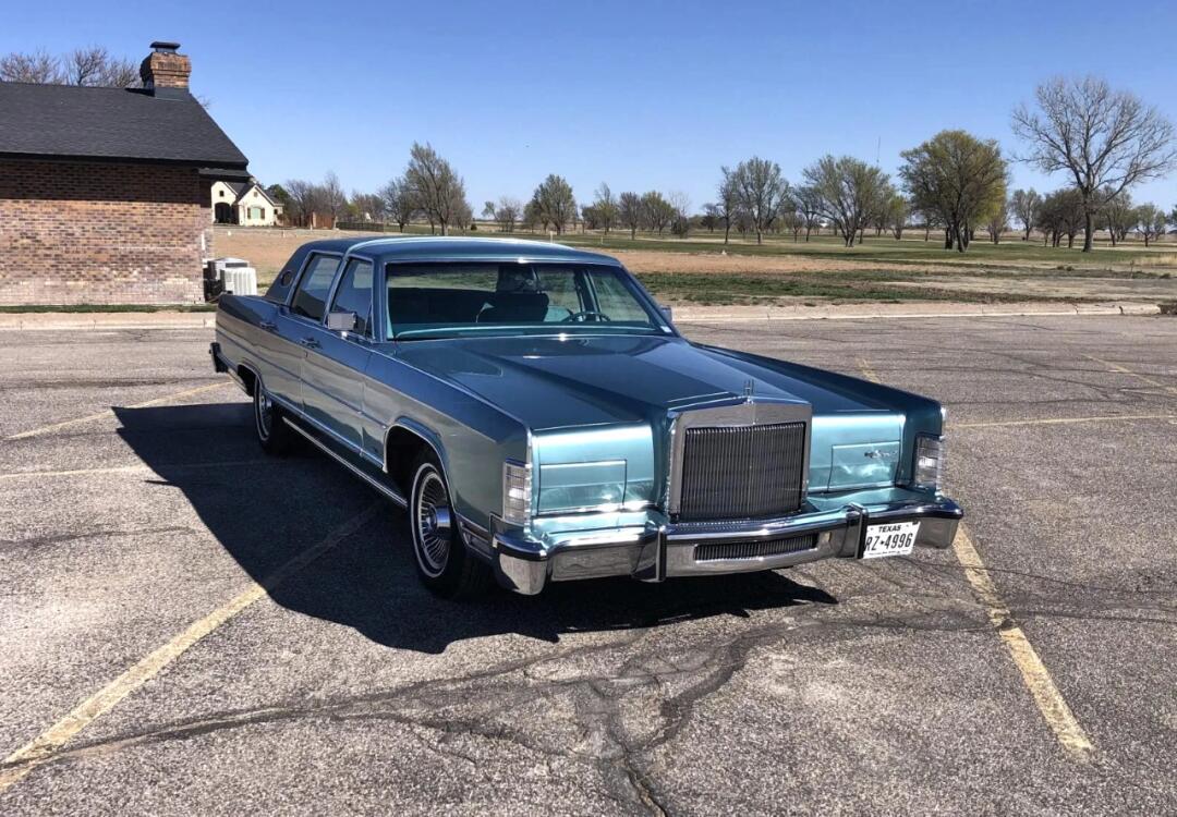 70年代末的林肯大陆城市轿车