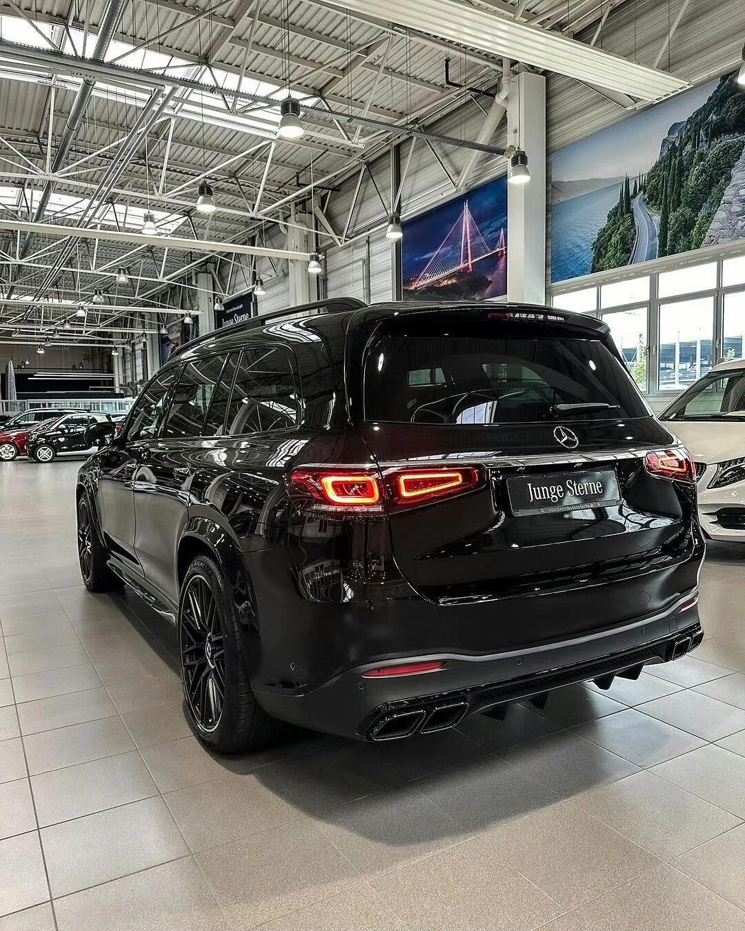 现实中霸道总裁都开什么车?_奔驰gls amg社区_易车社区