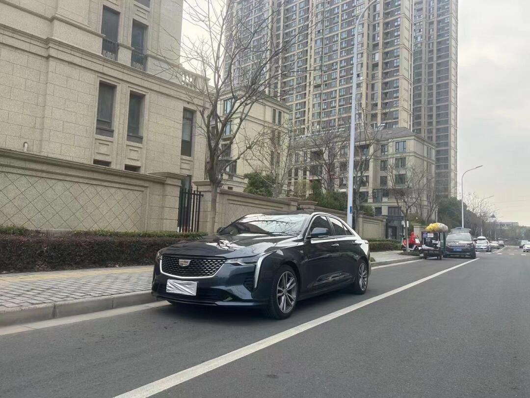 2021年凯迪拉克ct4 2.