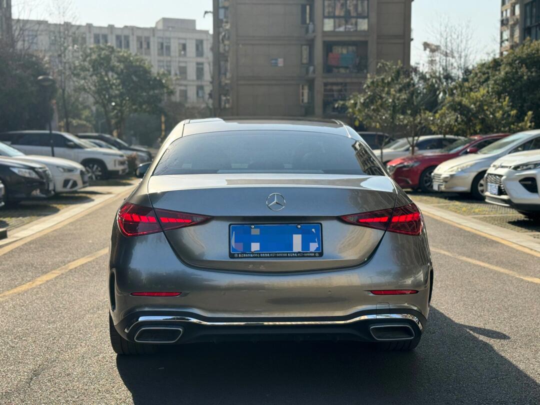 二手车搬运工[话题]# #奔驰c260l[话题]# 奔驰c级 2022款 c _奔驰c级