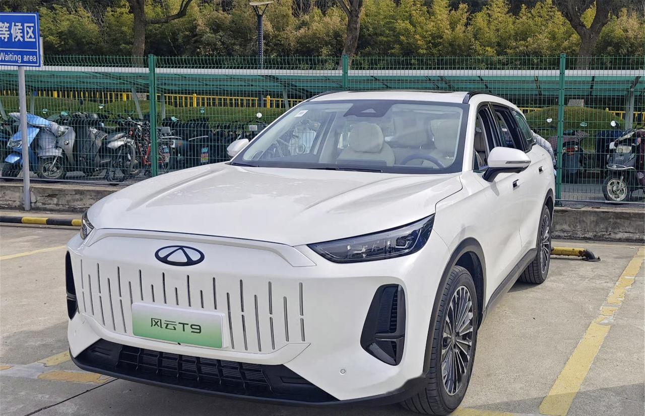 奇瑞风云t9实车曝光.