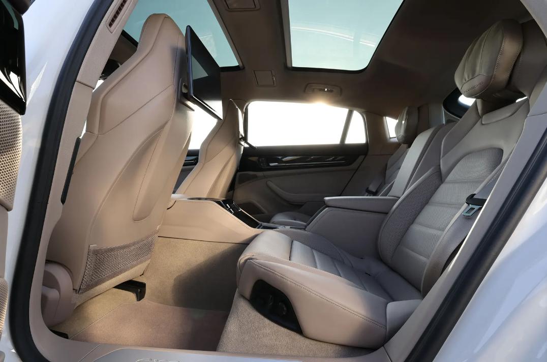 panamera e-hybrid 车型今日开启预售,新车共推出 5_保时捷panamera