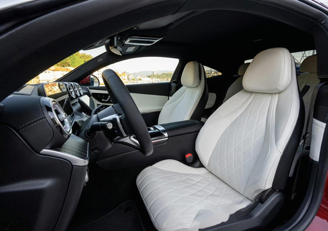 奔驰cle轿跑车正式上市,45.76万起售价你觉得如何? 这台车将c级coupe