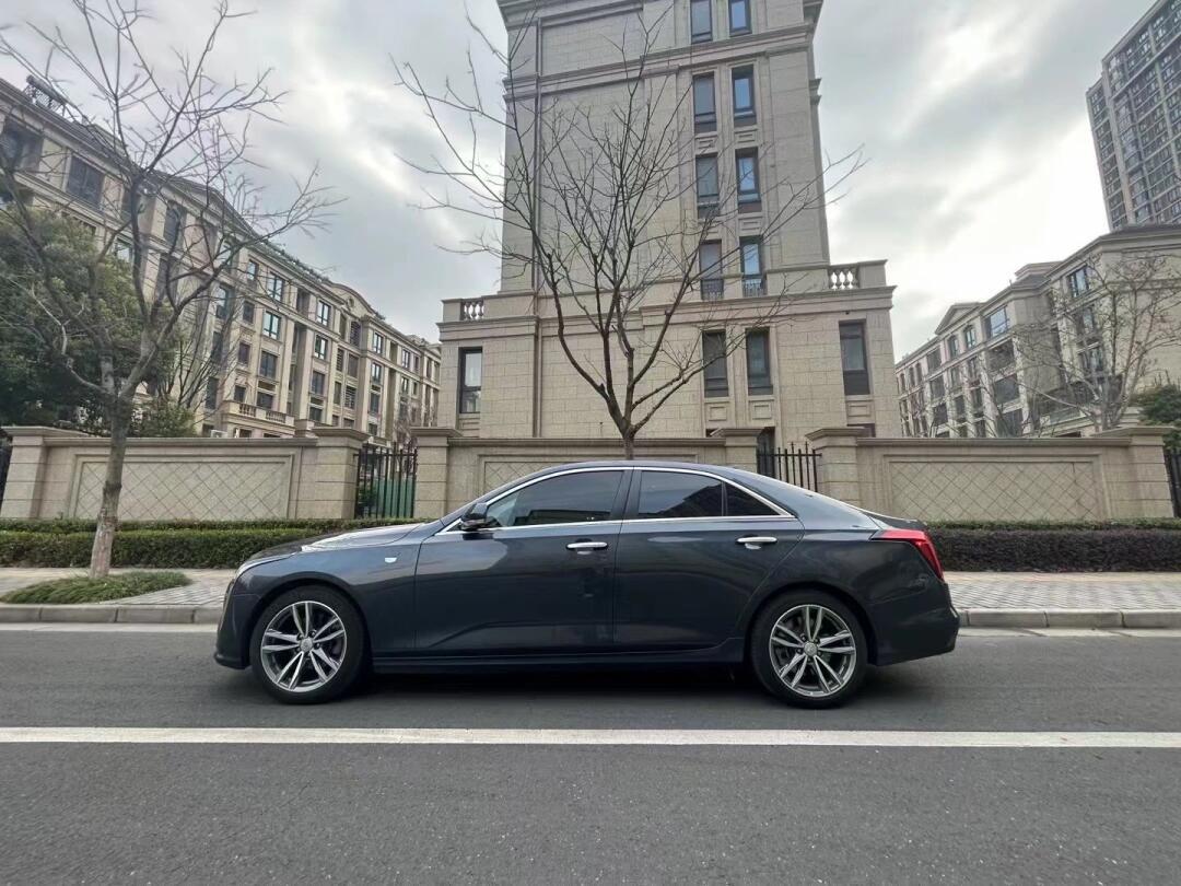 2021年凯迪拉克ct4 2.