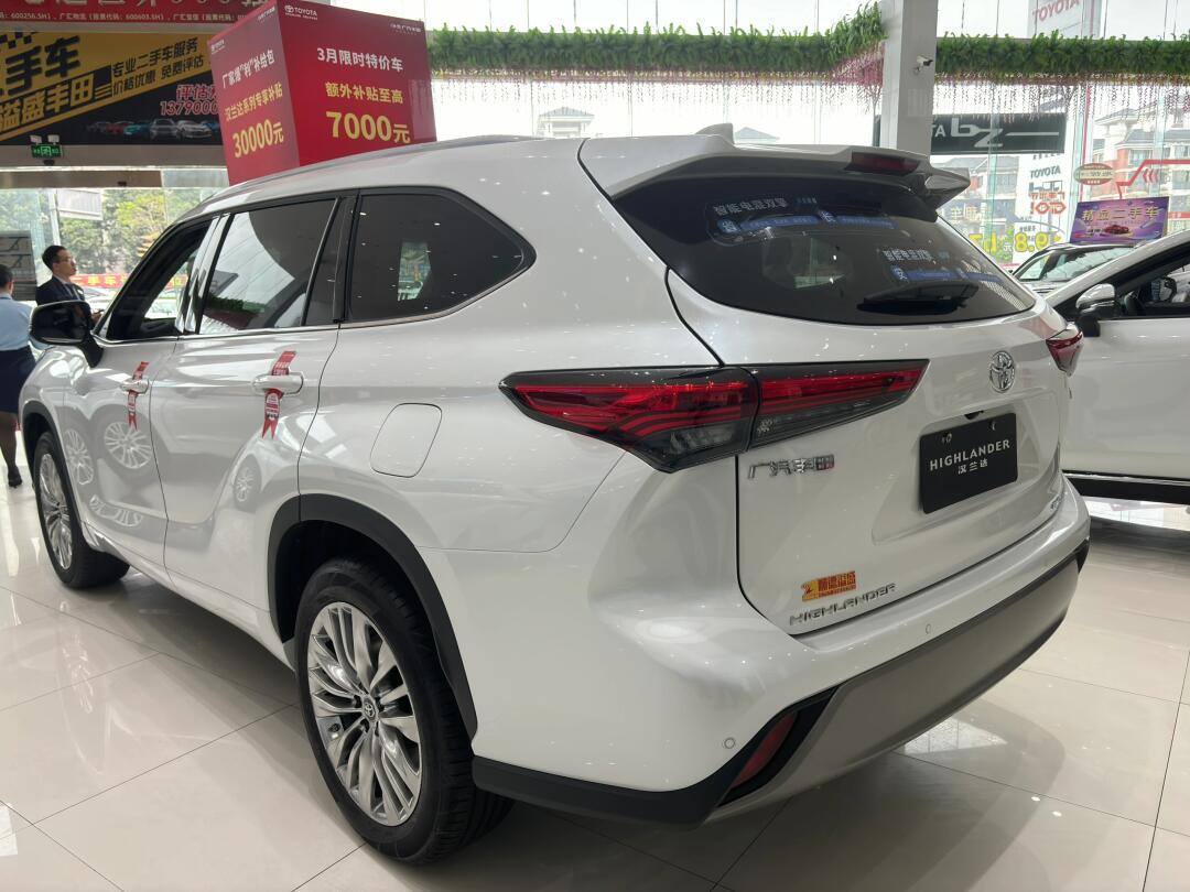 07汉兰达,女生也能轻松驾驭的中型 suv99