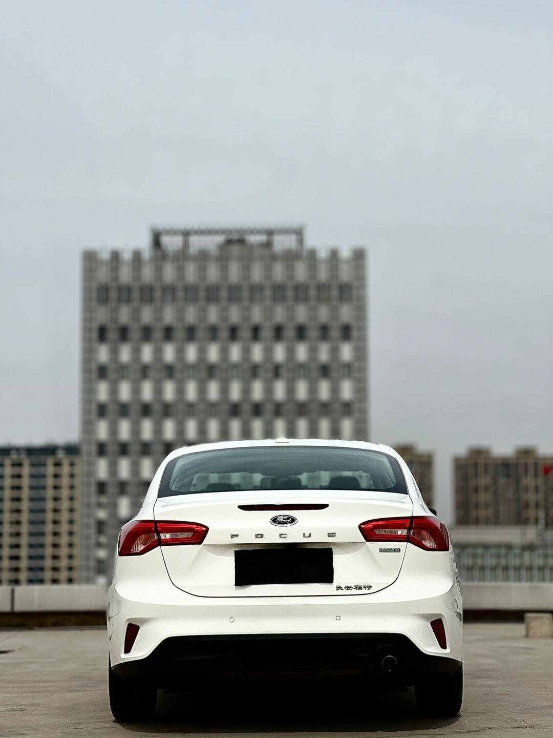 还是喜欢三厢版本_福克斯社区_易车社区