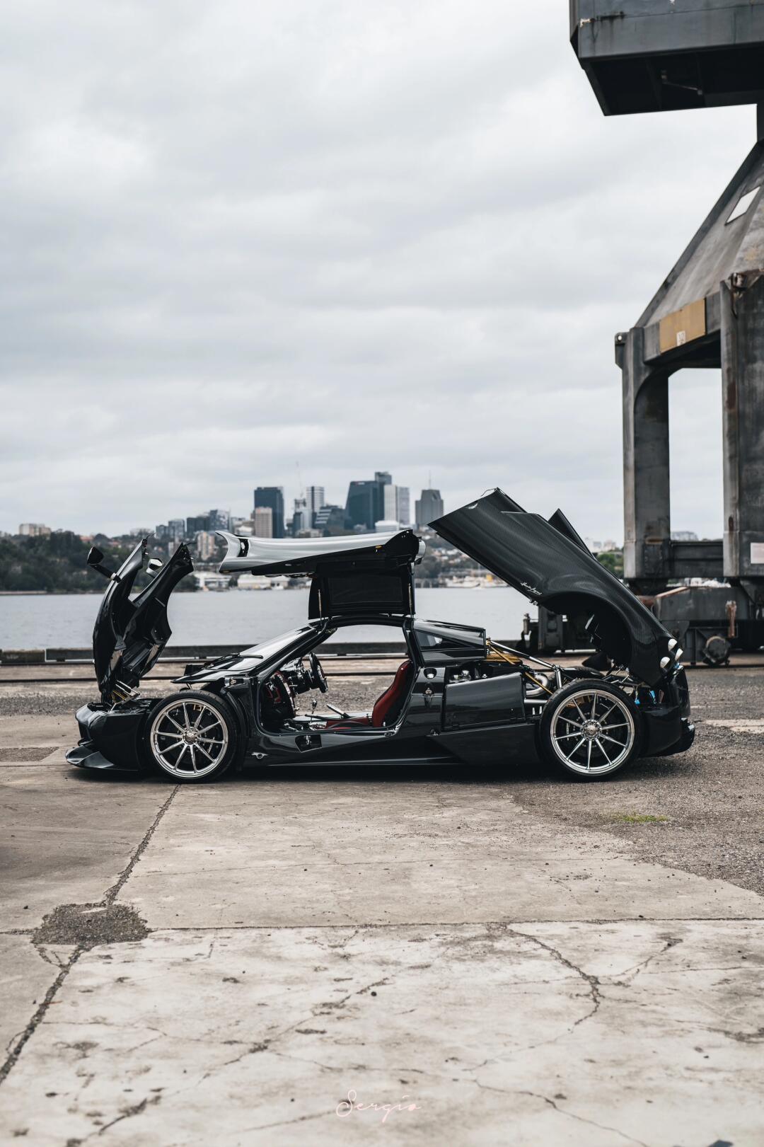 或许是澳大利亚能见度最高的帕加尼huayra