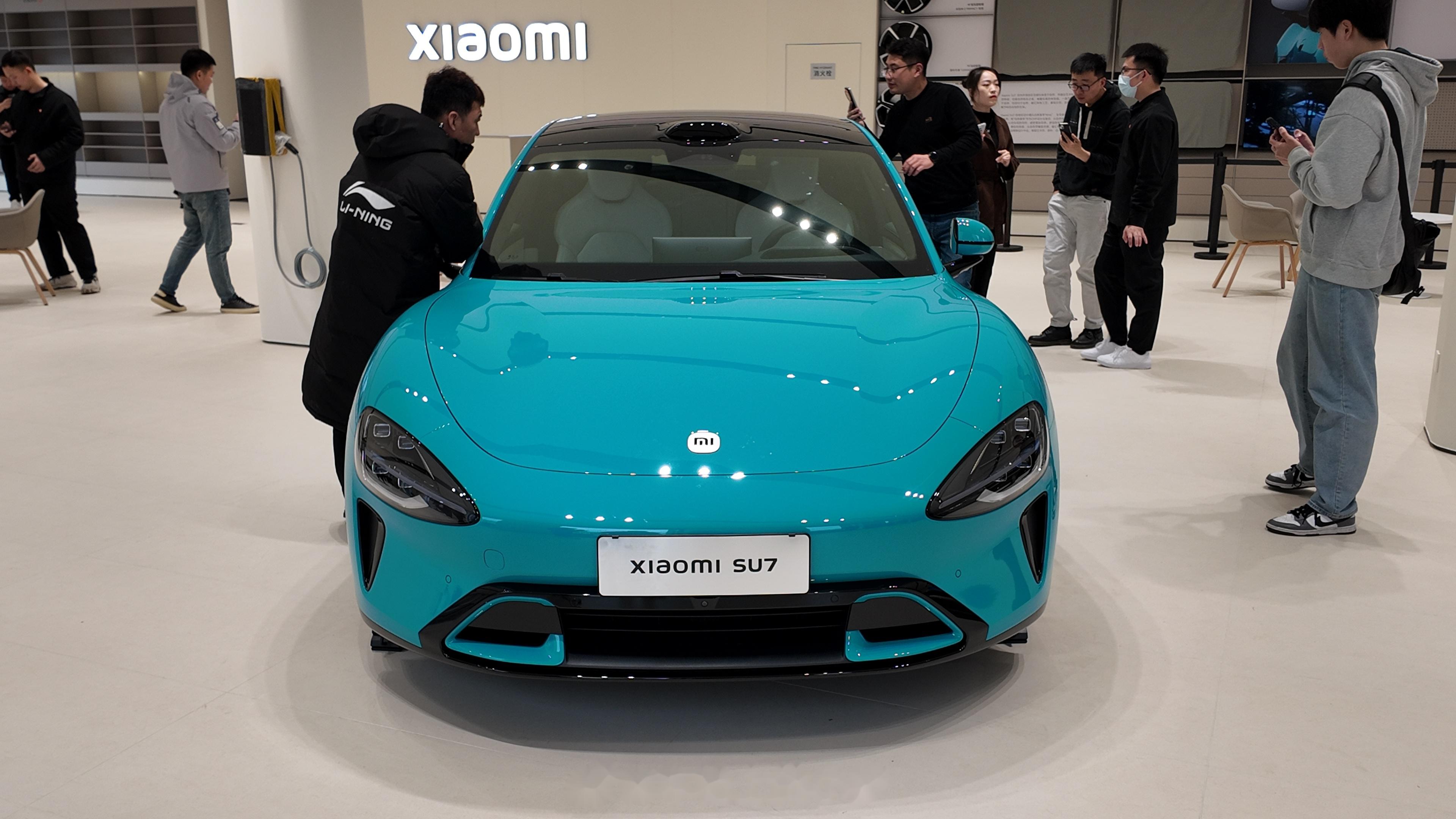 雷军称su7是50万内最好开的轿车# 小米汽车即将在3月28日举行上市