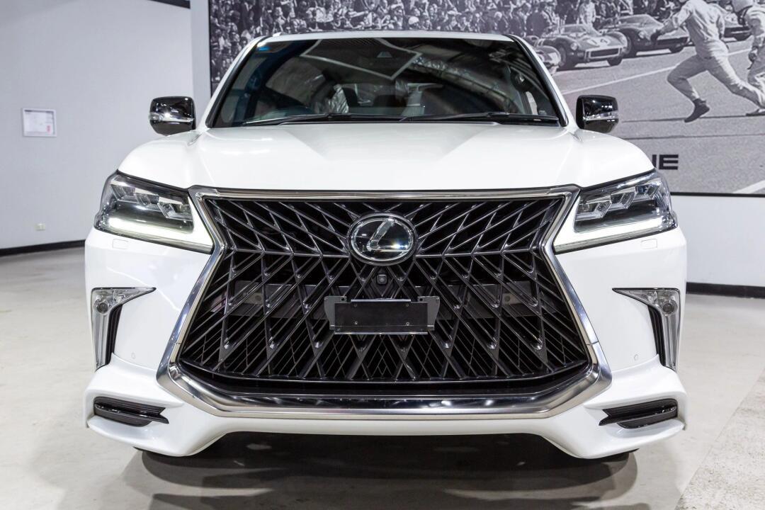 2018 雷克萨斯 lx570s 顶配版