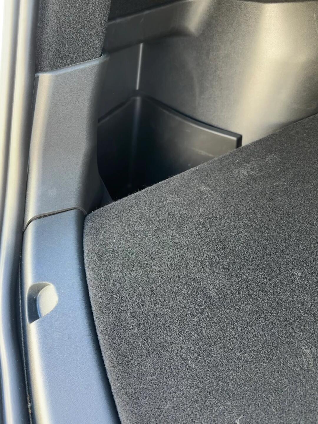 tesla model y 后备箱储物盒已到货!_model y社区_易车社区