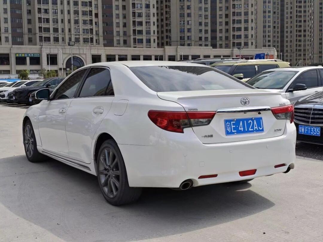 13年丰田锐志v尚锐版