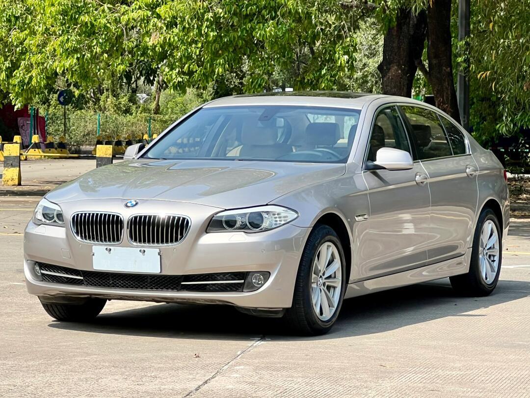 13年宝马5系 520li典雅型