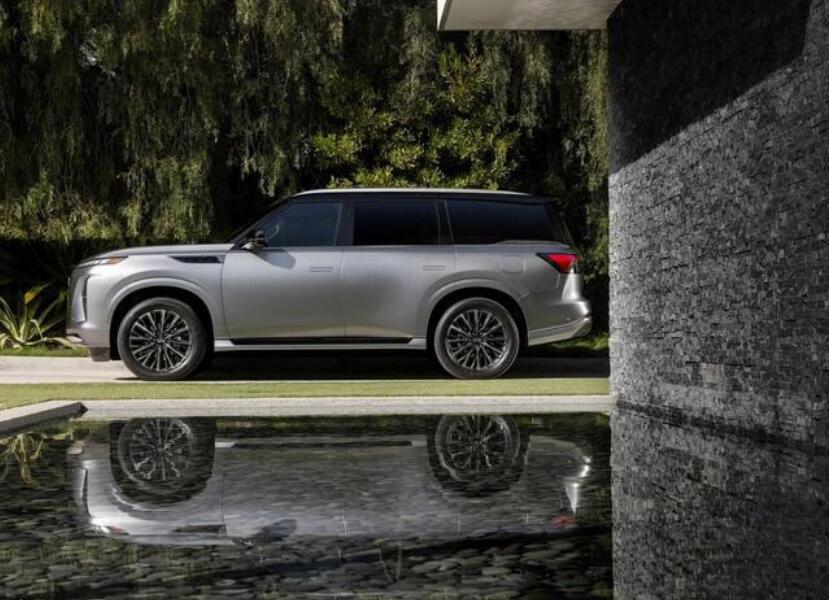 当前位置:>易车>社区>英菲尼迪qx80社区>全新英菲尼迪qx80首发亮相,3.