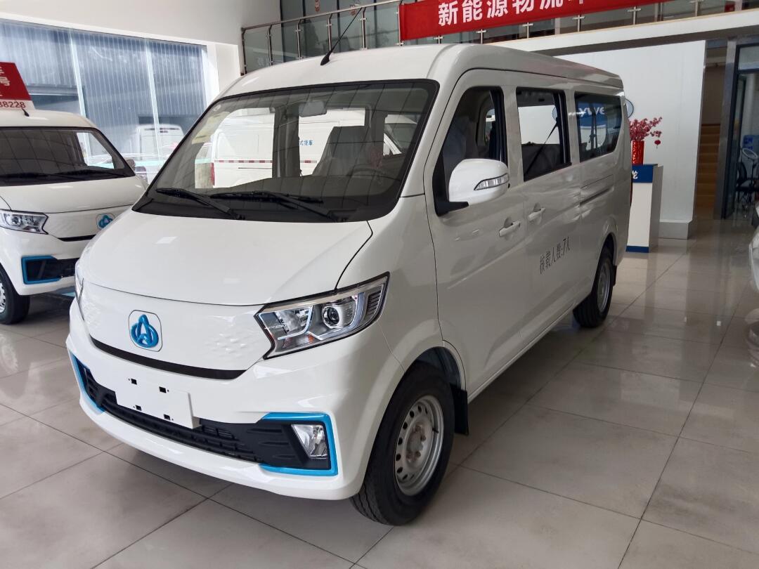 长安跨越星v5ev客运版7座纯电动面包车