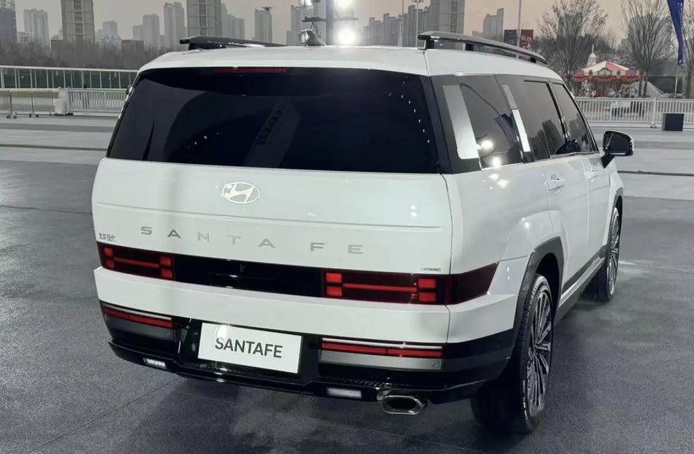 0t 8at/8月上市 日前,北京现代全新_胜达社区_易车社区