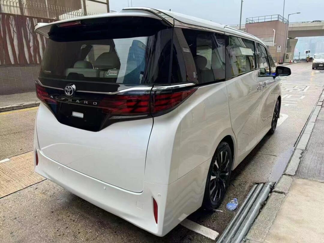 4t 白/米 右舵 全新雷克萨斯lm350h 七座 白/米 右舵 _埃尔法社区