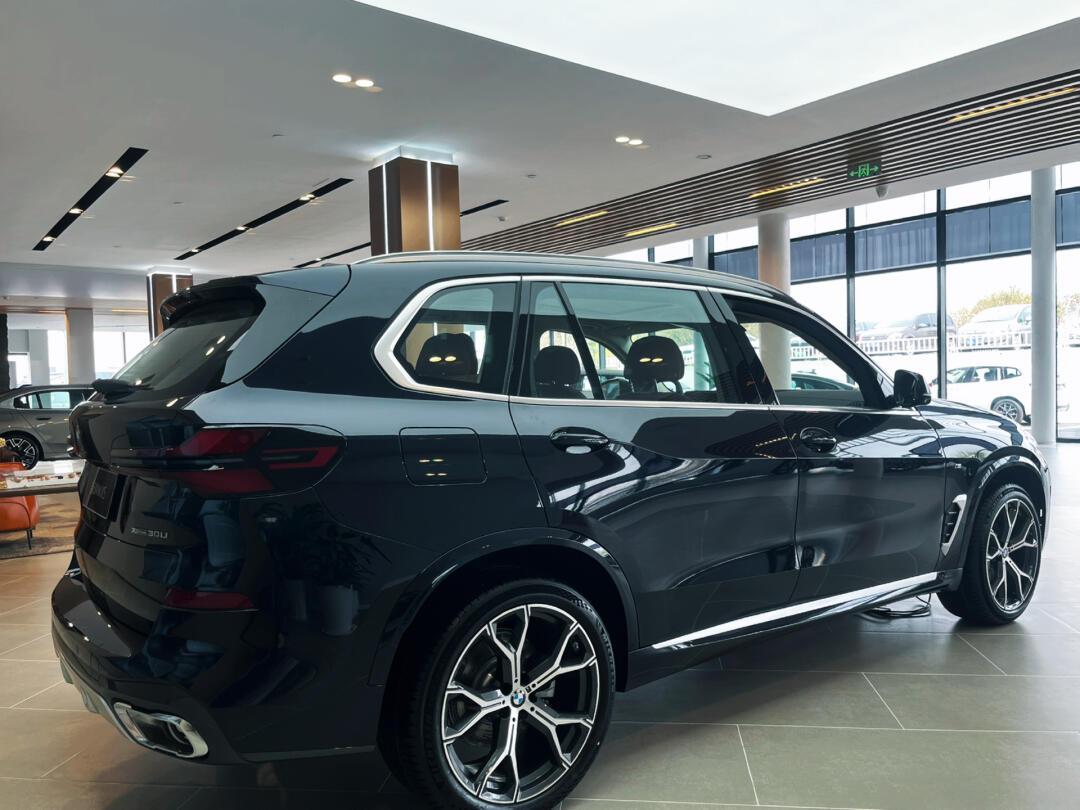 宝马x594公路之王suv