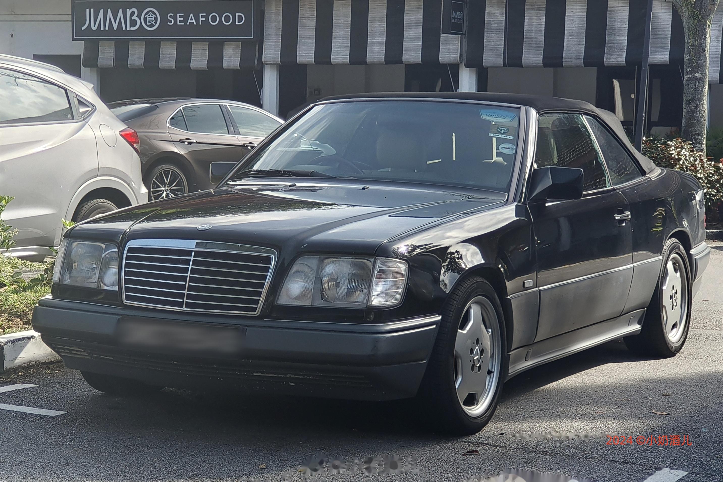 街车拍 新加坡 阿尔法罗密欧 16gt 路虎 88 奔驰 320ce cab 奔_有钱人