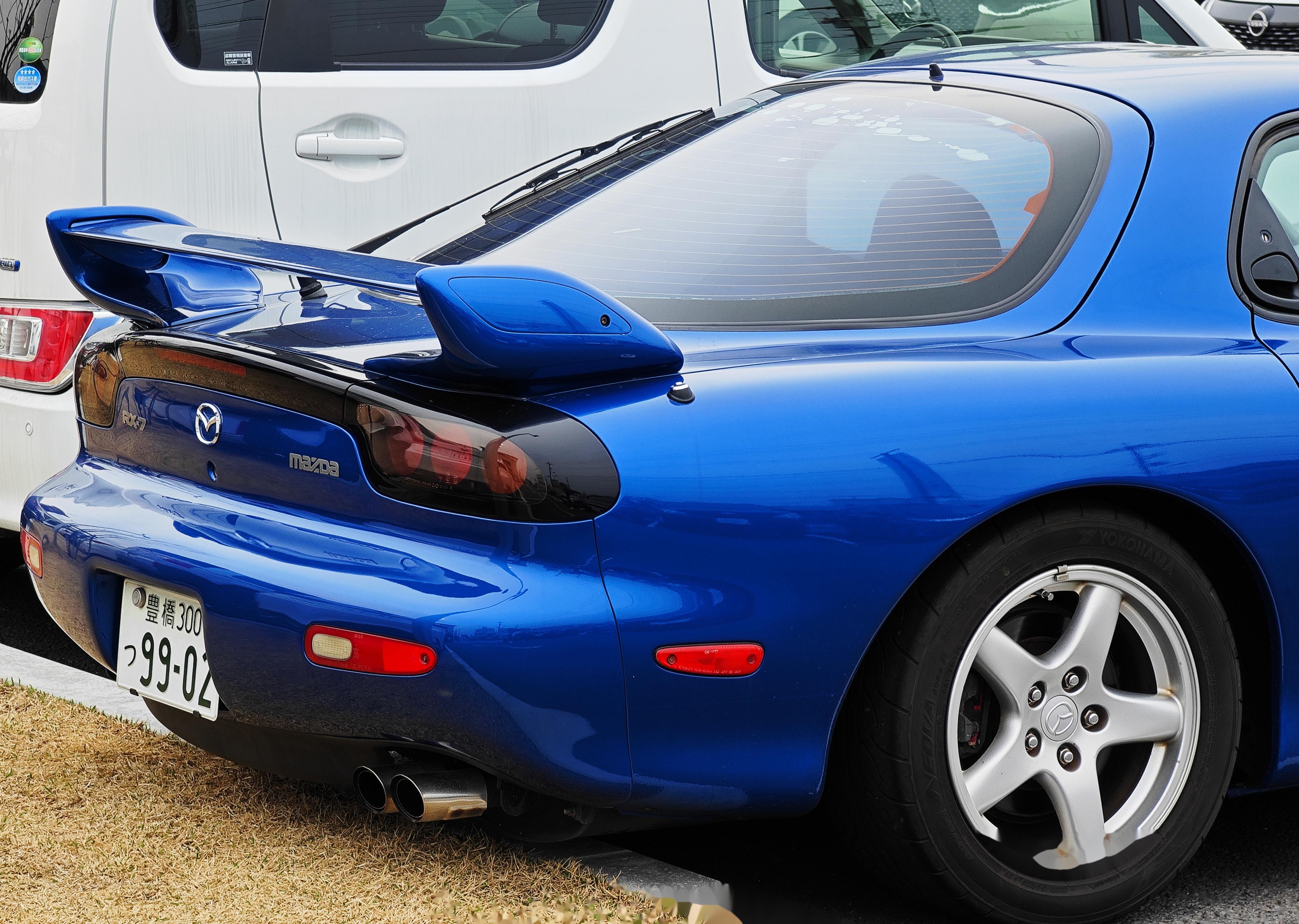 马自达 rx-7,fd3s 后期款.里里外外几乎全部原装,太新了!