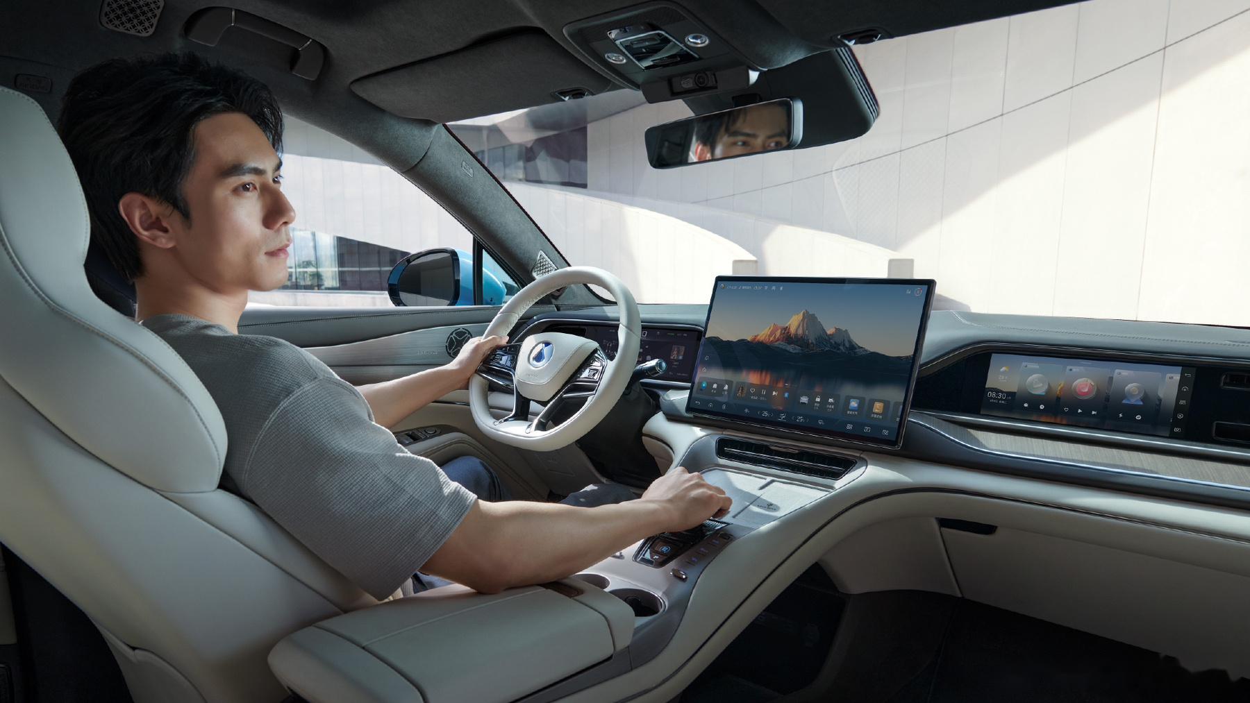 30万级家庭首选超舒适suv# 23.98w起的全新腾势n7香不香!