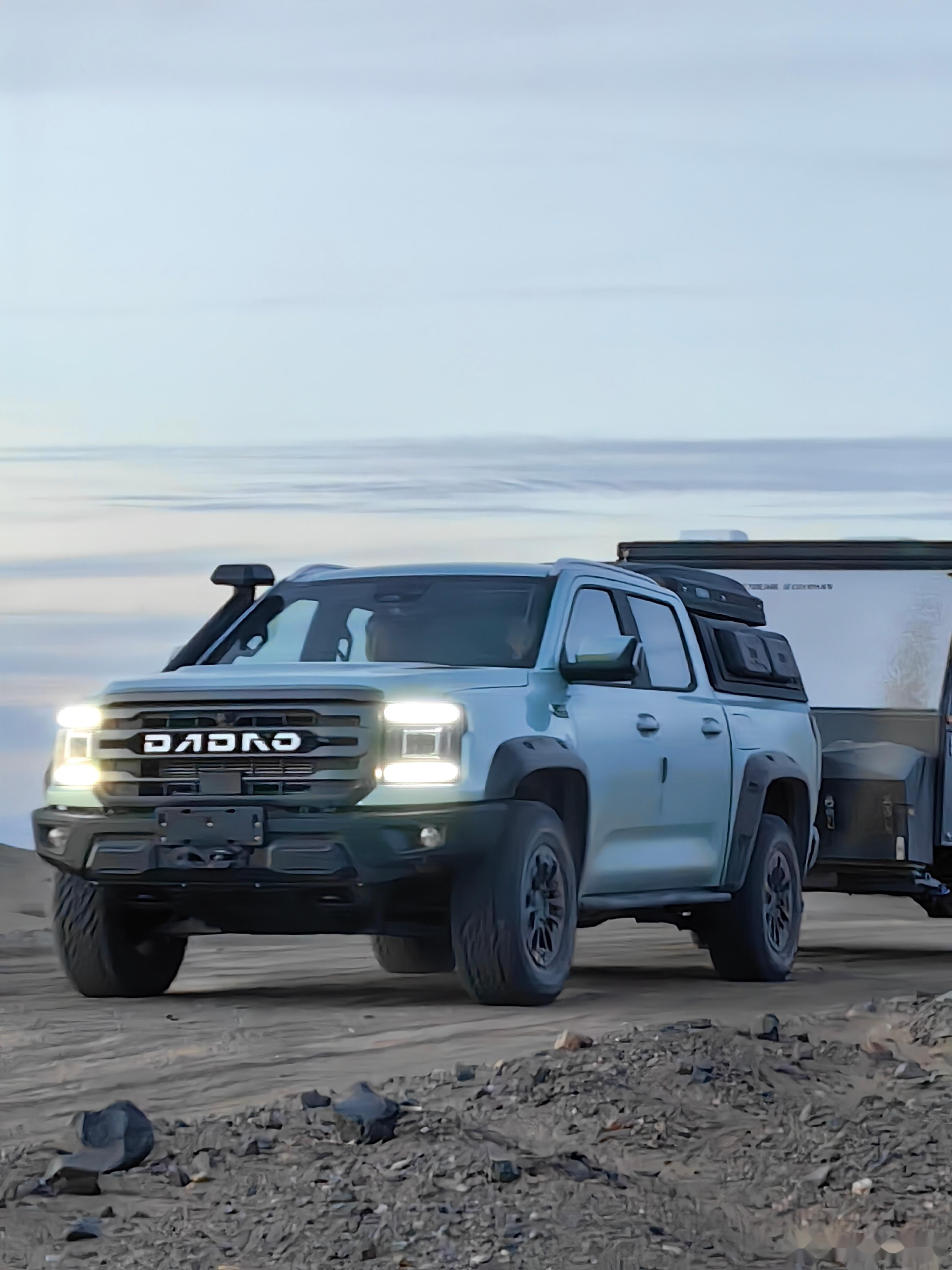 健豪兄弟来提运良大道飞将当救援工作车晚上牛哥家东煦炉端酒场小酌