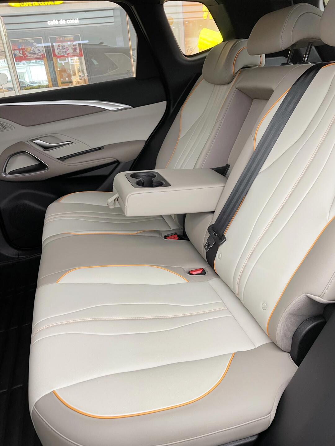 比亚迪宋pro dmi 71km 领航性价比高!