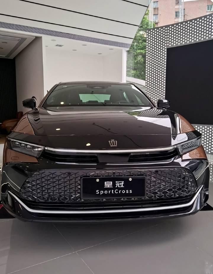 如果你对电动车还没那么接受,买这个进口皇冠不香吗? 2.