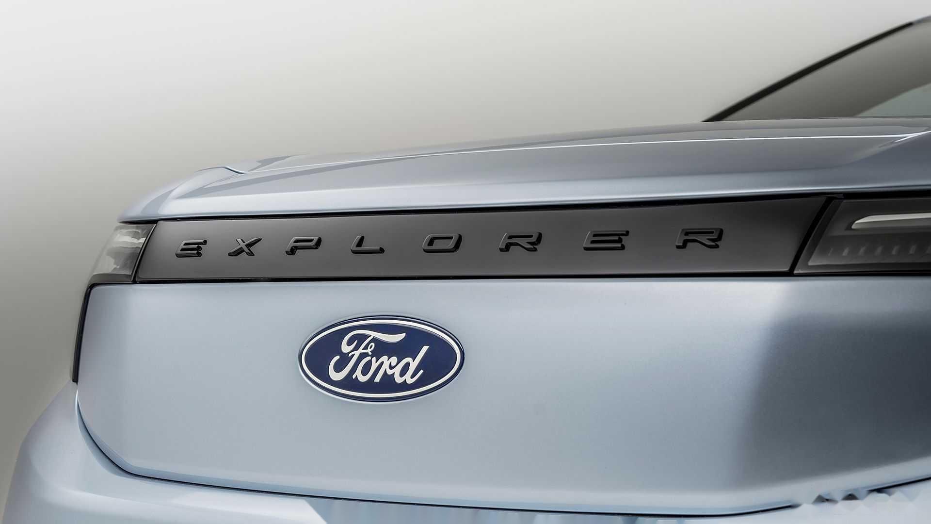 近日,福特(ford)汽车正式确认,此前规划的全新电动车型将会延迟推出