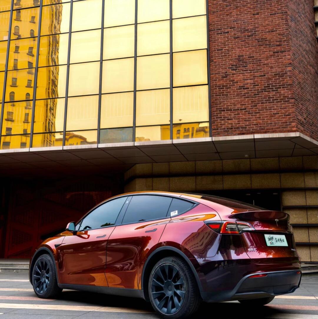 秃鹰的流光黑魅红—特斯拉改色专属