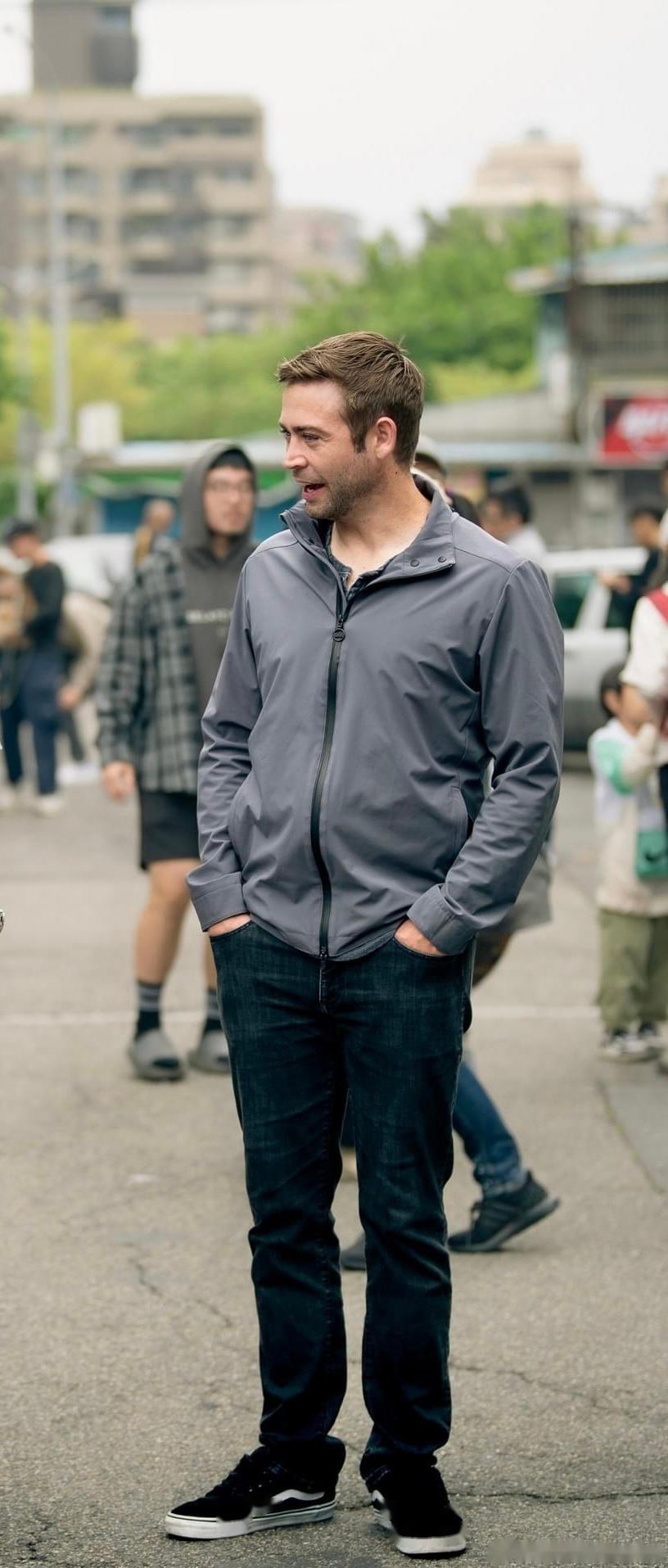 台湾老车# 有没有觉得这个人很面熟paul walker的弟弟 cody wa_汽车