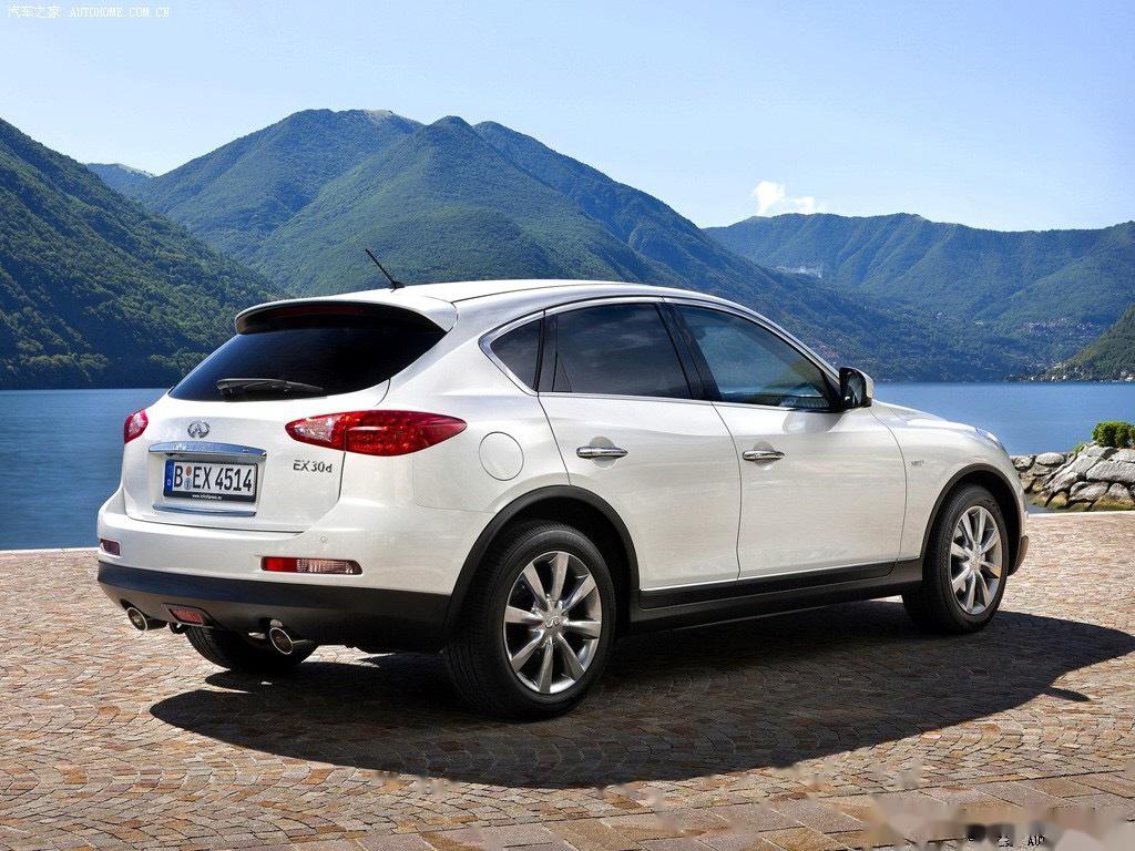 日本仙人用英菲尼迪ex硬整gtr跨界脑洞确实牛逼