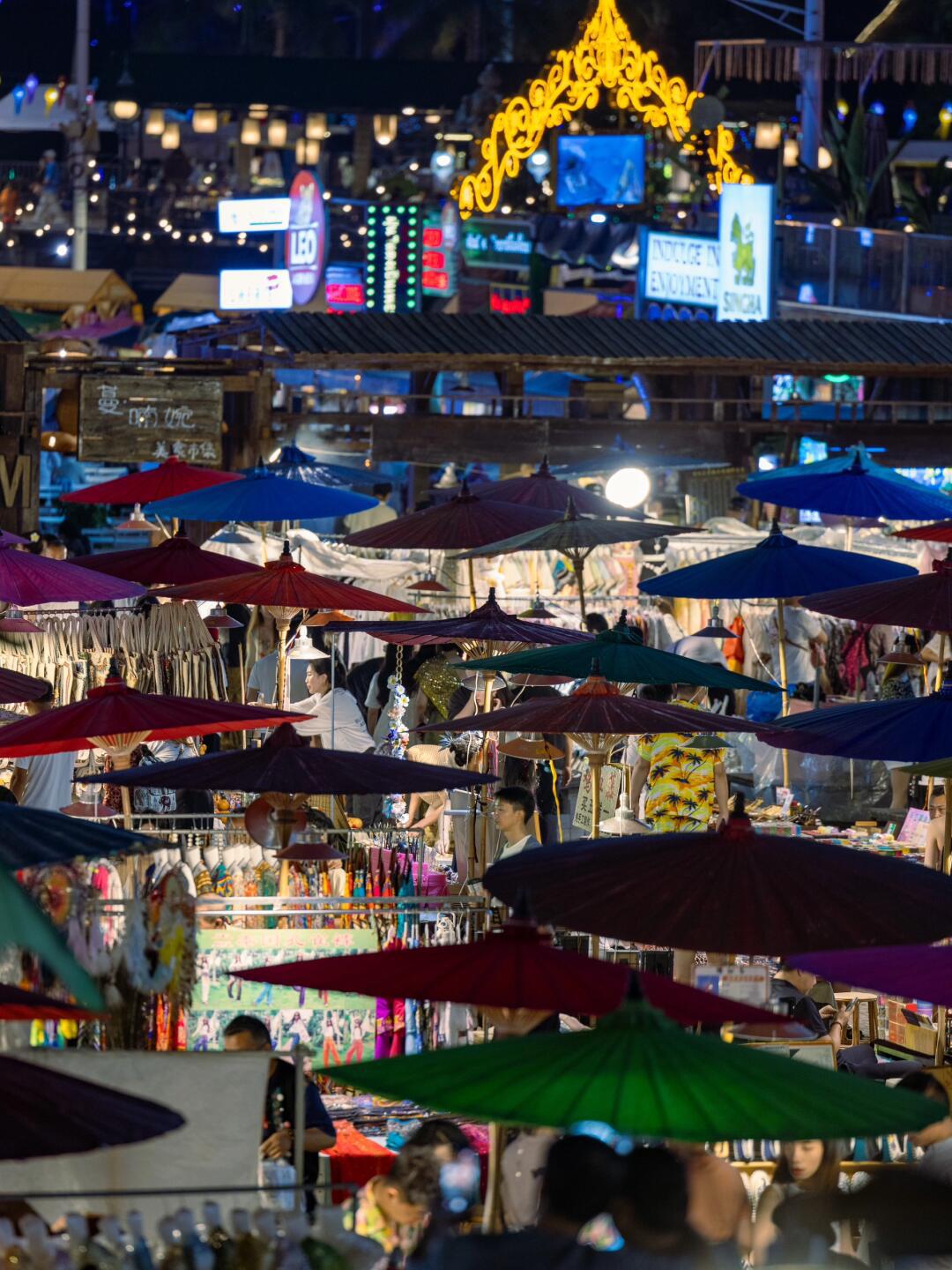 跟着打卡|西双版纳星光夜市太热闹了_汽车杂谈社区_易车社区