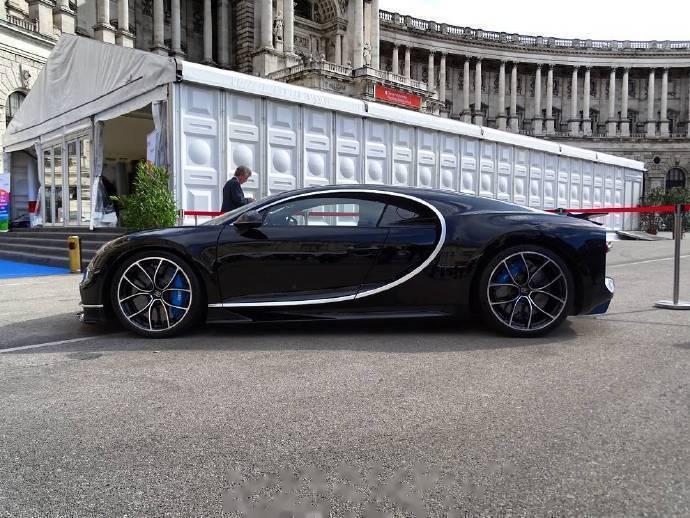 布加迪chiron颜色很赞