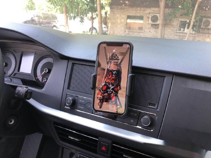 说到原装手机支架,我还是服当年大众朗逸乞丐版的这个:_朗逸社区_易车